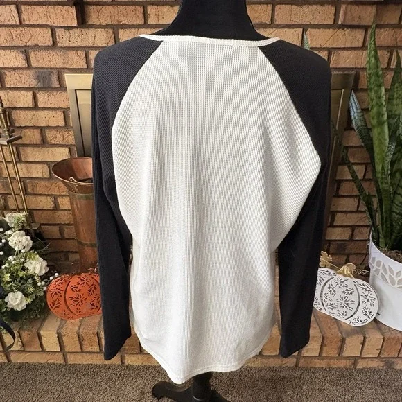 Harley Davidson Women's Long Sleeve Waffle Thermal Shirt - Picture 4 of 9